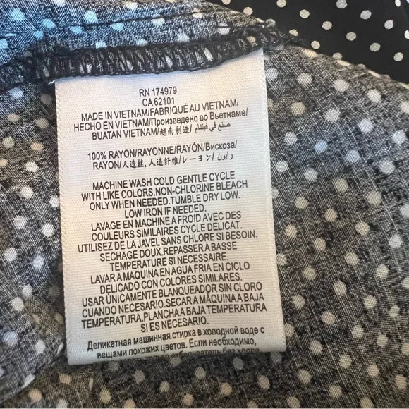 BCBGeneration Crop Top off the shoulder polka dot blouse long sleeve shirt XXS - Picture 5 of 5